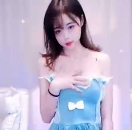 虎牙首发80M2V有尺度定制，5000高价重磅上市！