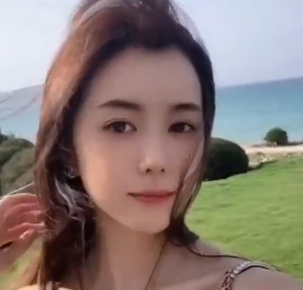 高颜值骚妻子豆浆套餐，单男必备！1V167M百度云下载