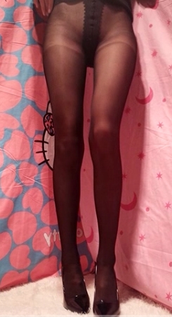 精选軟萌妹子小仙風黑絲高跟鞋百度盘