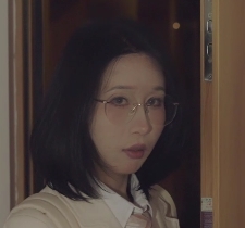 云溪·奶桃桃·反差学妹1V996MB百度盘