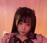 卡哇伊小女神无毛水晶馒头棒紫薇ai+ye