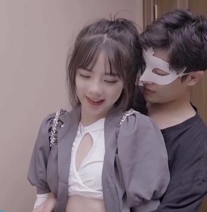 潘甜甜三部曲3V/3G智能手机