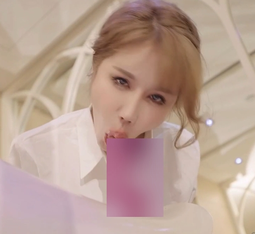 12月新作辛尤里大罩杯银娃闺蜜玩弄诸葛木马升天！