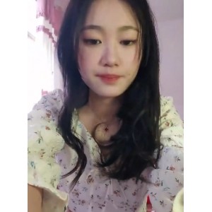 1.半糖顶点：甜蜜满屋2.34V39G百度盘：轻松管理你的数据3.小糖粉色白色高跟鞋：时尚气质尽显4.金色长发：美丽如梦5.空气净化器：安心呼吸洁净空气6.比喻放松愉悦：从心出发，活出最美的自己