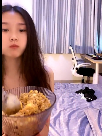 精选颜值美女小梦梦与闺蜜外网清纯妹子火热上贤娆带给你美好友情与生活。