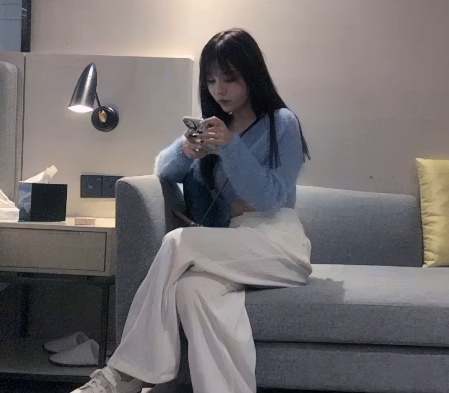 虎牙网红兰兰鹿鹿交友门事件绝版合集：7V-2.5G度盘，正片+抖音精选