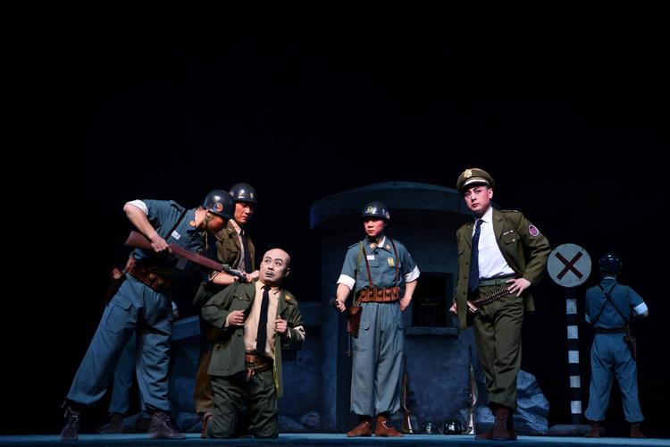 经典现代京剧《奇袭光“阴”团》4K高清修复版！顶级珍藏！