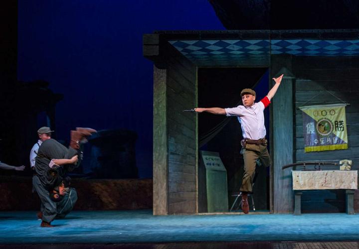 经典现代京剧《奇袭光“阴”团》4K高清修复版！顶级珍藏！