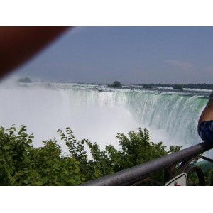 2021美国爱情电影《瀑布.The.Falls.2021.HD10....mp4》，AliyunDrive提供资源，支持在线流媒体播放，爱情挑战，重获幸福