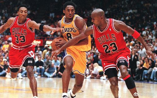 科比NBA精彩瞬间收藏：生涯十佳球、视频原画下载极速倍速播放