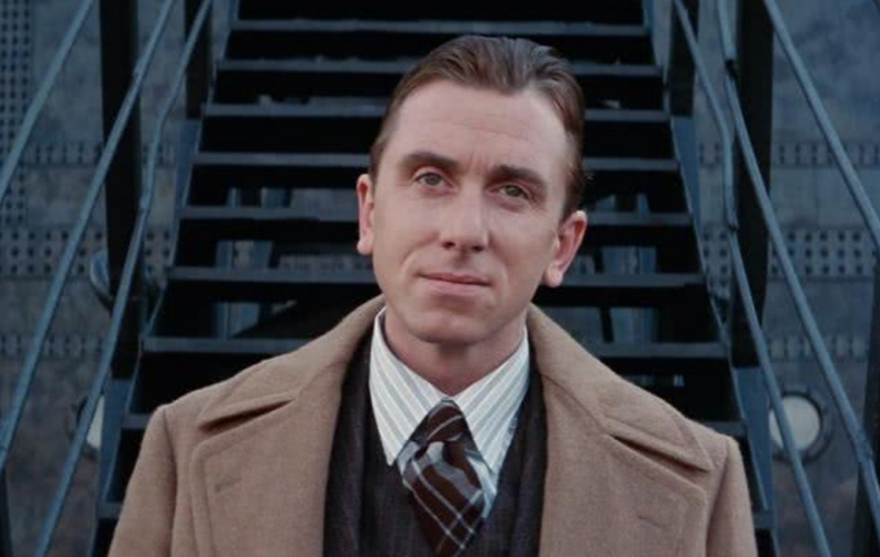 《海上钢琴师：泰坦尼克号上的爱与坚持》