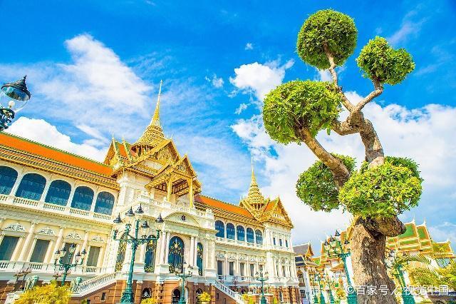 1999年经典港片《三五成群》，现在可以在阿里云Drive上以mp4格式观看