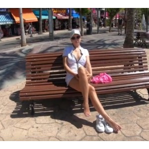 naughtylada欧美性感系列：公共场合暴露、真空脱光室外暴露，33V-6.5G合集