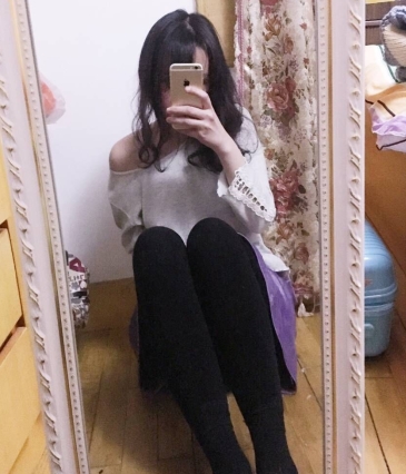 最新某推超人气已上岸粉嫩妹子美女【极品罗莉】粉嫩浮力姬（软软的露西）绝版完整合集_【4V-122M】