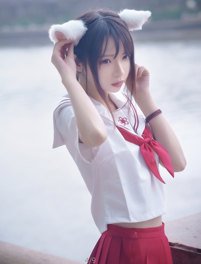 超人气小仙女的疯猫写真合集,这个小姐姐有点可爱。