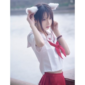 超人气小仙女的疯猫写真合集,这个小姐姐有点可爱。
