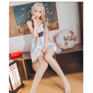 超人气小仙女的疯猫写真合集,这个小姐姐有点可爱。
