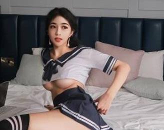 微博重磅颜值博主今天竟然露三点,她到底经历了什么?