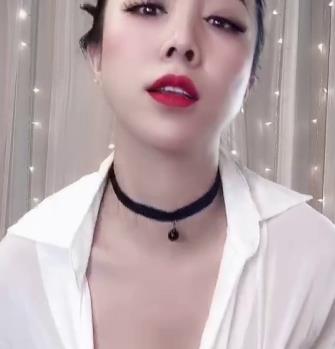 最新快手极品社保姬美成熟主妇_林雨馨_超有尺度社保