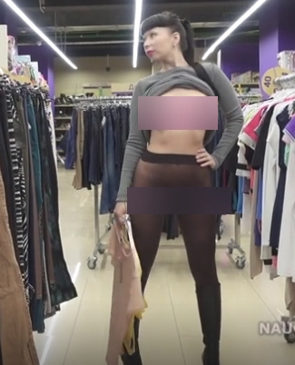 最新某推人气顶流风靡外网宅男圈成熟女人系列【成熟女人控】欧美（露出大神）公共场合暴露合集【33V-6.5G】