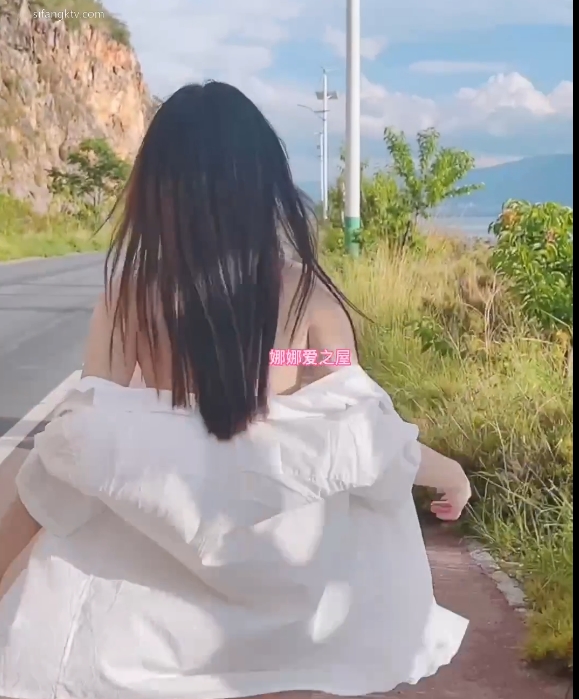 露娜Luna000户外展示：百度收藏达491，新增7v藏品视频