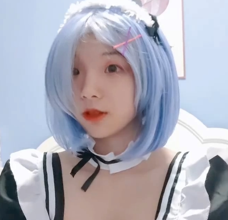 COS妹子小余7.28g合集：98个视频展现高超演技，备受收藏者追捧