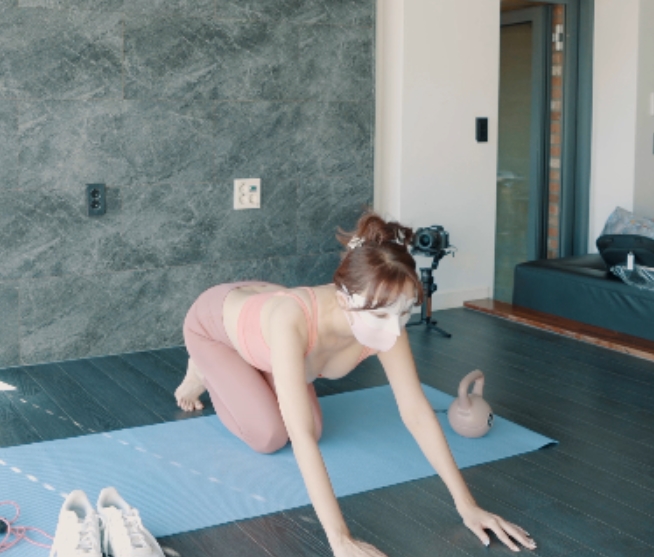 稀有女模运动合集瑜伽、跳绳、大罩杯，总大小7.4G，百度盘存储