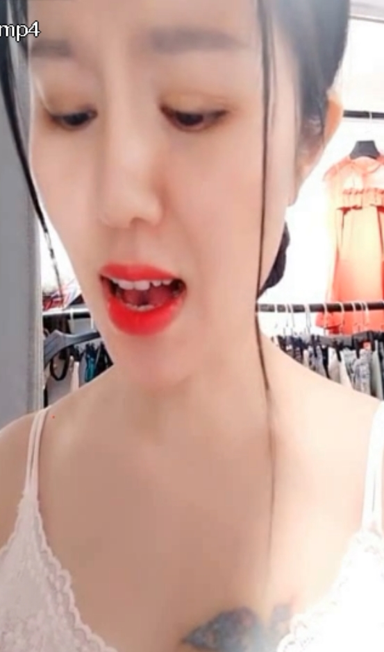 时尚老板娘直播合集32V，26.49G百度云自提，潮流服装尽在其中