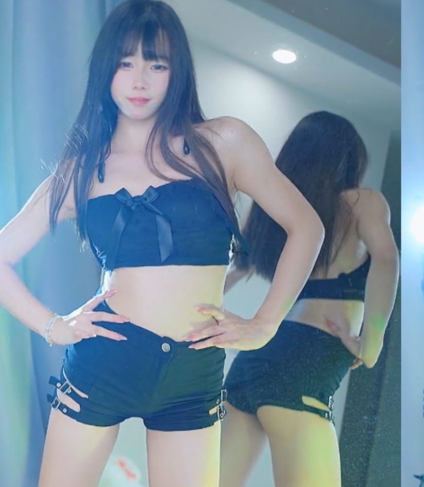 咬一口兔娘：热舞合集，三人游，6.2G，百度盘定制视频，老哥快来打包发上来