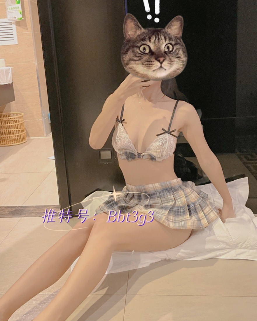 热舞女神旺仔桃叽103v8.6g，轻盈舞姿惹人爱，百度收藏热度飙升