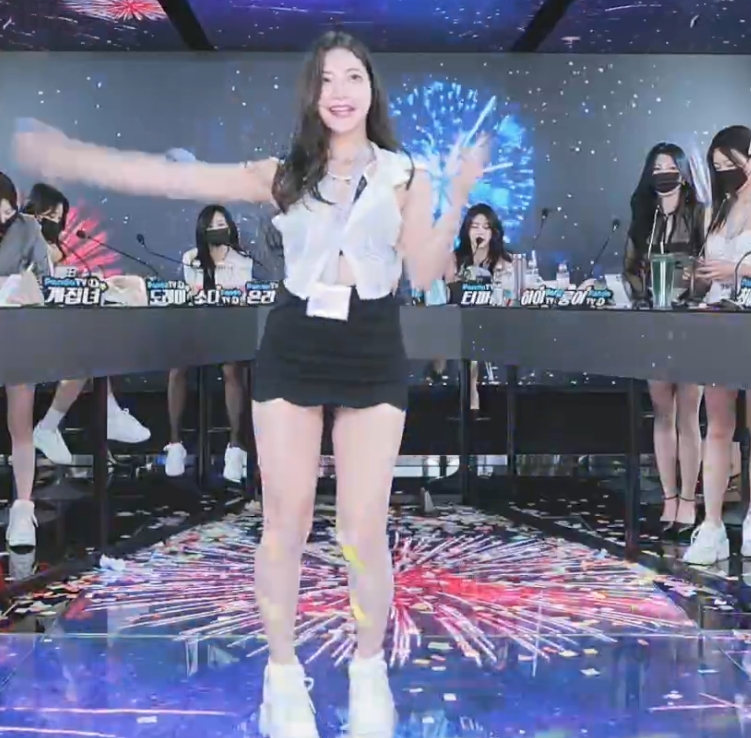 首播韩国女团jinricp脱衣热舞直播秀第5弹，视频大小2v+6.36g，百度盘解压方式新人大波