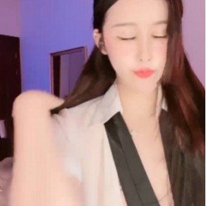 1币免费！半糖奶油草莓60v+38g合集，百度盘下载