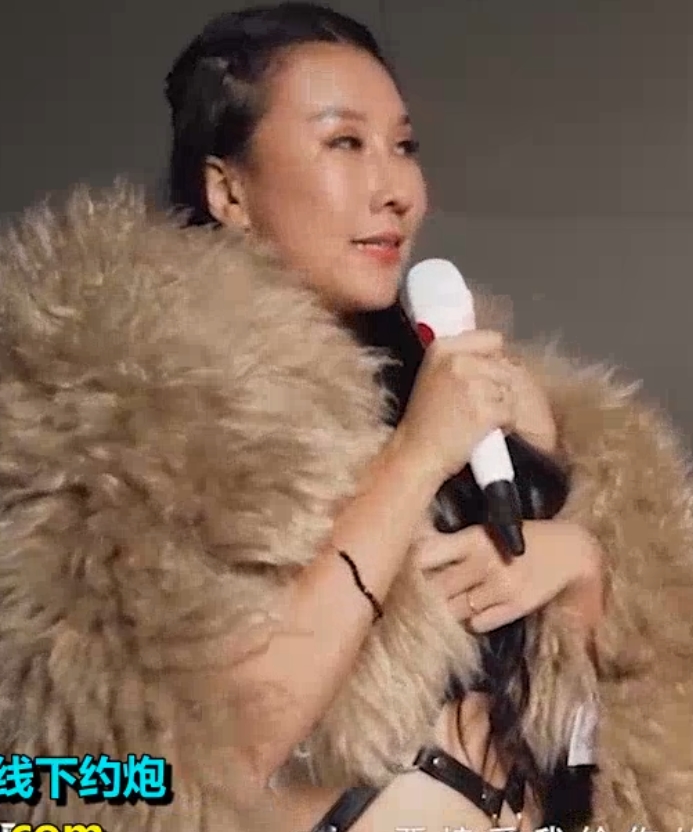 神秘魅力！凌薇14v8.77g视频合集