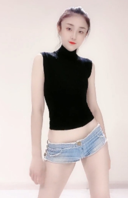 快手欣妹儿+秀儿+lisa+媚娘福利热舞小合集61V1.75G百度盘