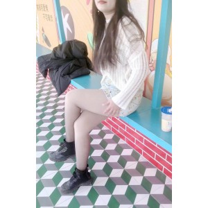 海角乱来大神善良的小嫂子合集40V