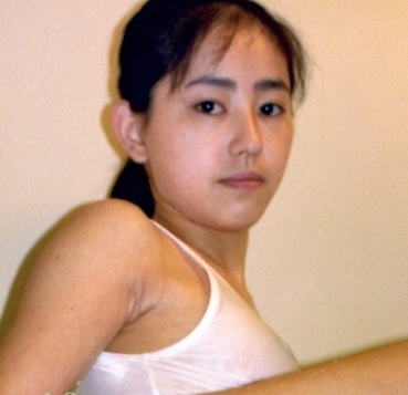 高颜值少女的大学成长史和婚后13年日常