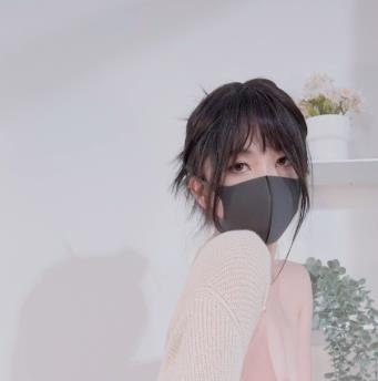 HongKongDoll玩偶姐姐最新私信小短片1V，182M