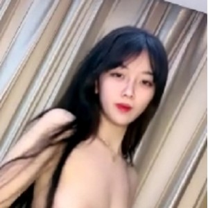 妖艳身材舞蹈露脸骚气独秀视频