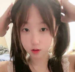 校花女神扣穴放飞自我，转载搬运不明液体分享百度盘