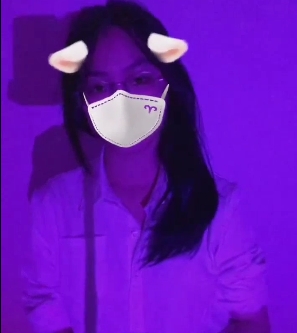 百合女大学生日常互动装备：超值JB百度盘