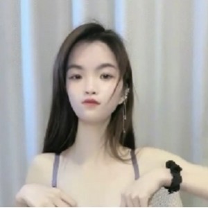 性感吊带丝袜扭腰摆臀玩磨穴奇怪玩具震动1V1.5GB百度盘