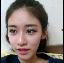 韩国妹子心碎：男友分手，自拍视频百度云分享