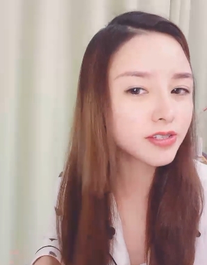 玉芝美腿网袜mei+xue：欣赏美丽力量，感受女性魅力