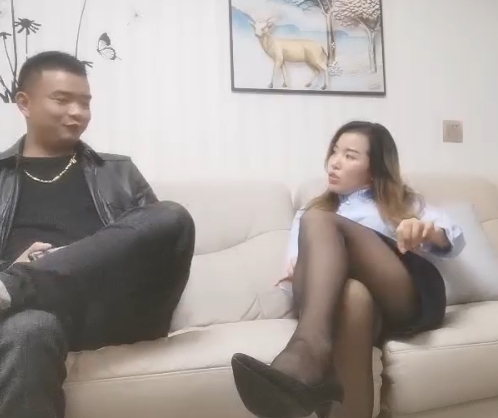 《火爆虎牙：超经典传说中的花楹，探索精彩绝伦的世界》