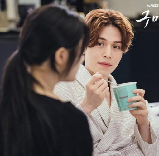 九尾狐姐姐传资源丰富，多种观看方式，原画、倍速版本可选