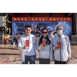 《2022潇洒佳人淡淡妆：一群年轻人在潇洒佳人淡淡妆的背景下，经历磨难获得成功的故事》