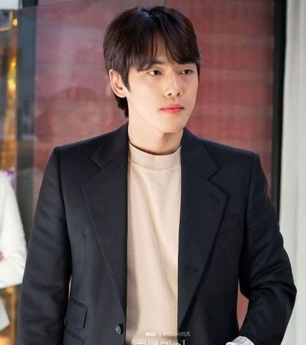 《疯狂爱情》：韩国KBS2爱情剧，金正贤金宝蓝主演，杀人预告，记忆丧失症，未婚妻，狗血人生，惊喜不断！