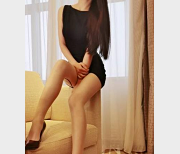 美轮美奂！易直播初见：李某迪穿上Papa系列，美翻天，超级足控福音！