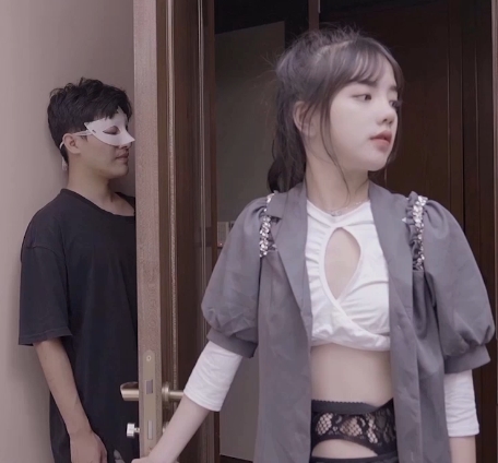 最新曾经的国货之光昔日火爆虎牙斗鱼的某传媒当家花旦绝版珍藏《潘甜甜》绝版三部曲完整合集3V-2.64G_百度云