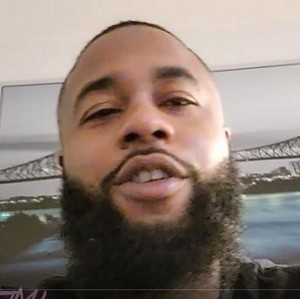 黑人大胡子哥约华裔高颜值成熟主妇,竟然只是为了打粑粑啪?